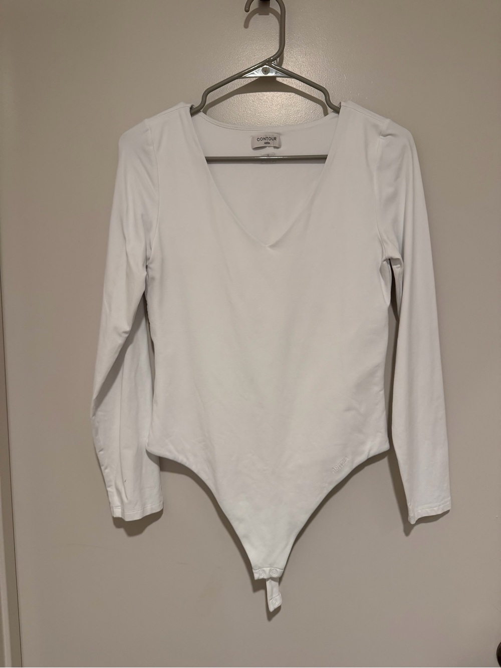 Aritizia Size L V Neck Bodysuit
